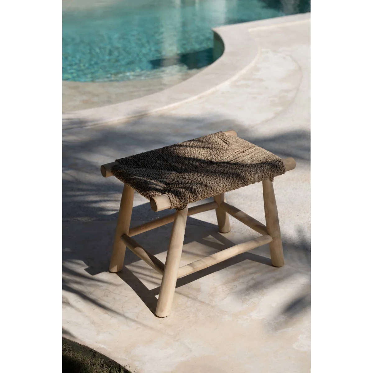 Tabouret rectangulaire en herbe de mer et bois naturel 60x38 cm