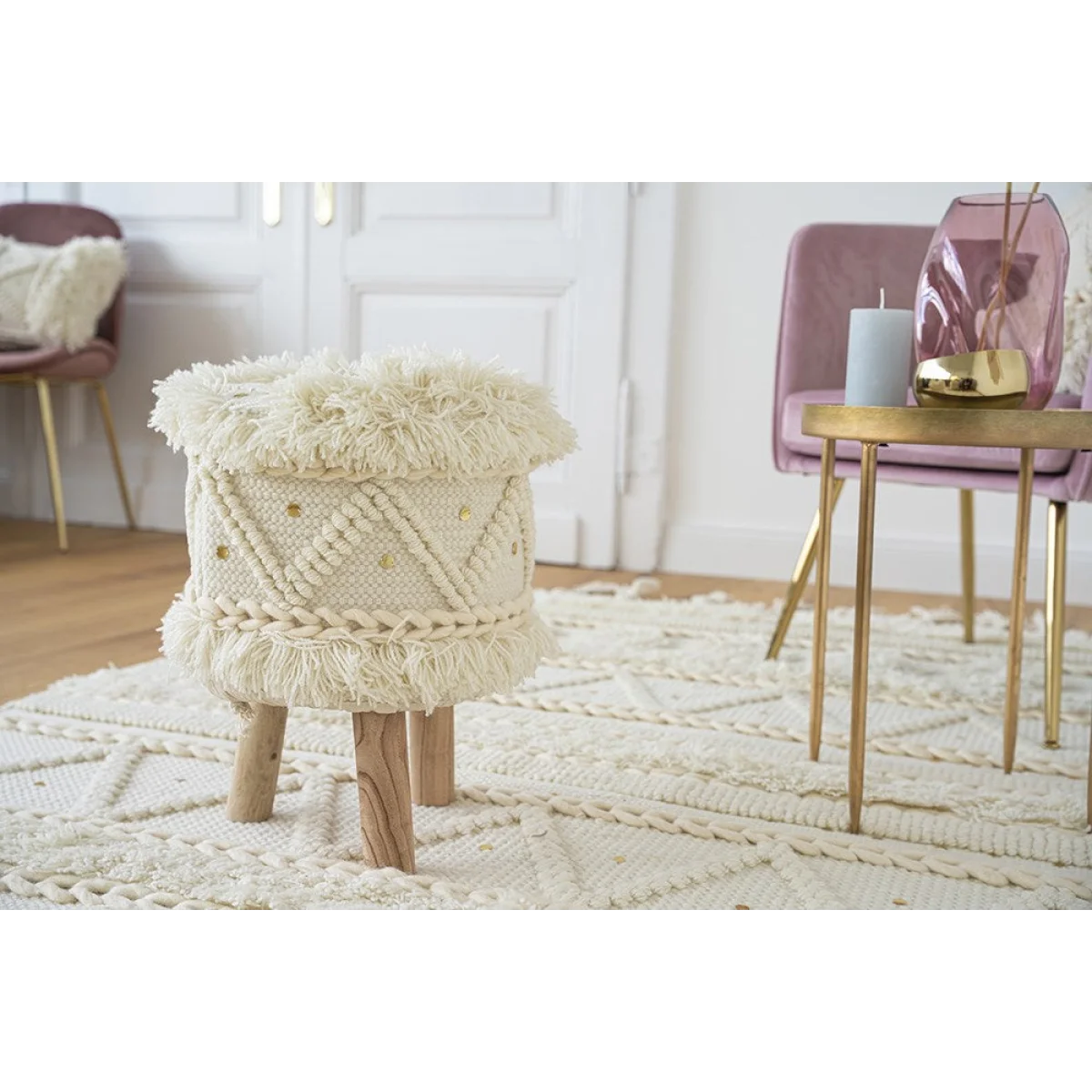 Tabouret rond crème en laine tissée à franges avec pieds en bois naturel H50 cm