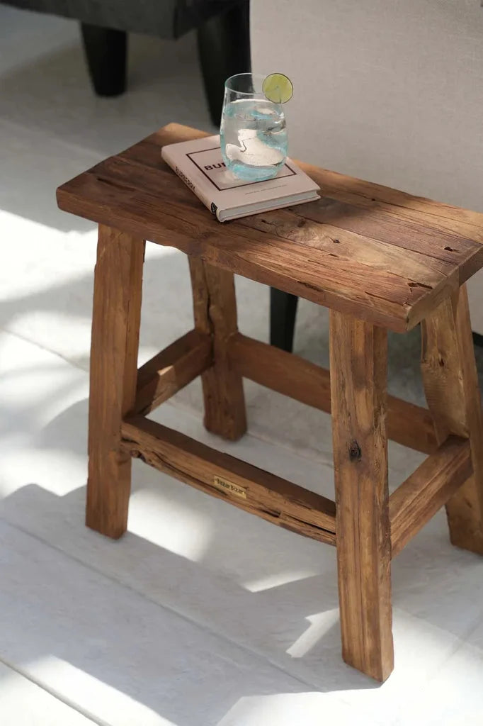 Tabouret rustique en bois naturel pour une décoration chaleureuse Fab Naturel