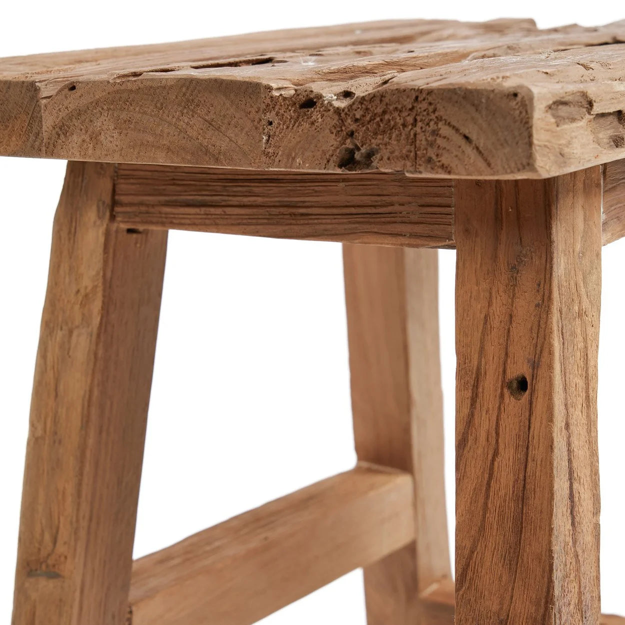 Tabouret en teck recyclé avec finition naturelle rustique, dimensions 40x30 cm