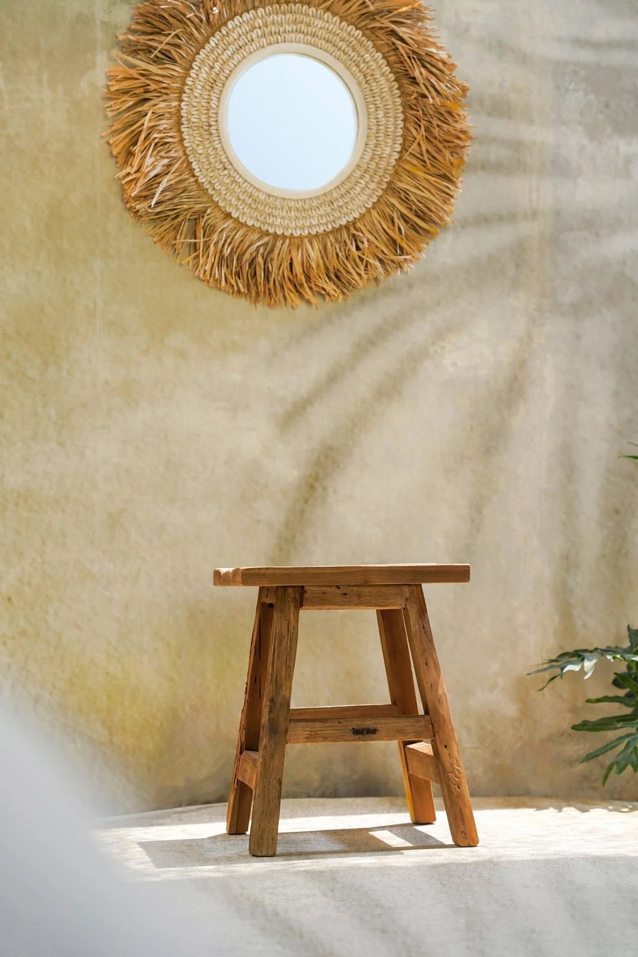 Tabouret en teck recyclé finition naturelle rustique, 40x30 cm