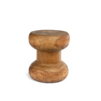 Tabouret en bois avec forme d’heureglass, modèle Le tabouret Wayra Naturel