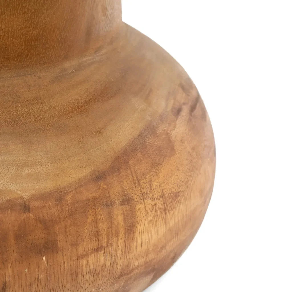 Vase en bois lisse pour la décoration naturelle avec Le Tabouret Wayra Naturel