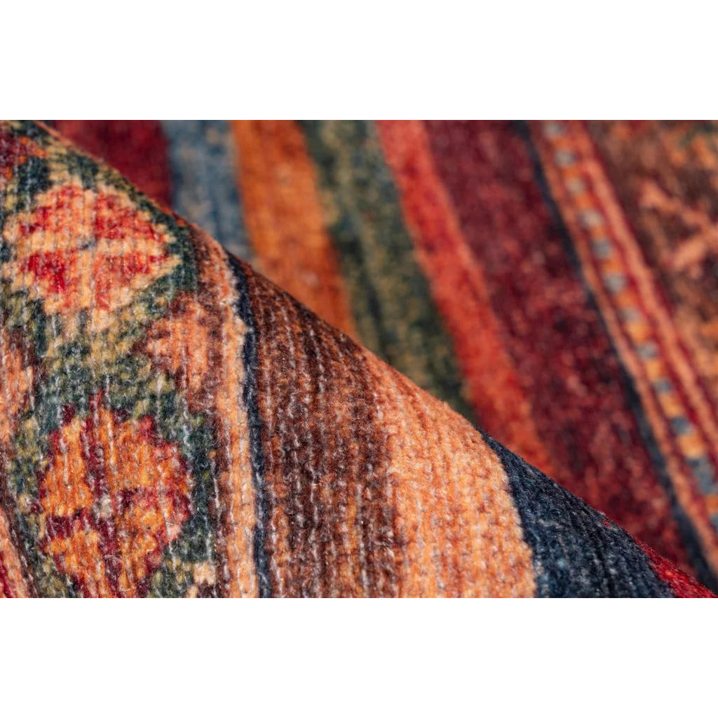 Zoom sur un tapis tissé coloré et à motifs du produit Faye 700 Multi Rot 110cm x 180cm
