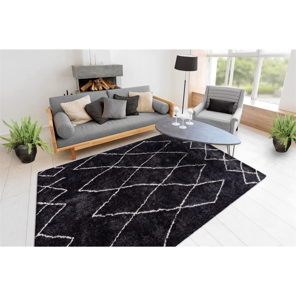 Tapis berbère à poils longs anthracite avec motifs losanges géométriques blancs