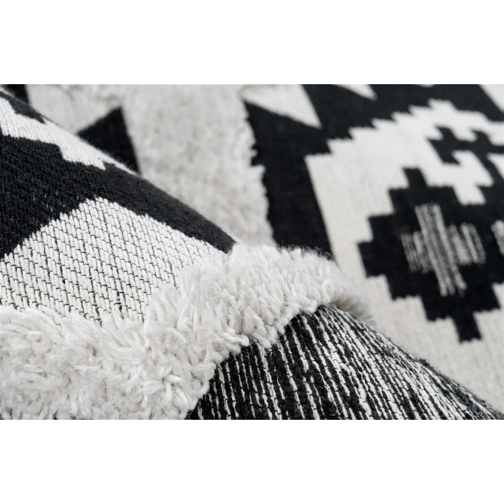 Tapis ethnique rectangulaire gris en coton avec motifs géométriques et franges