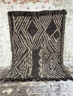 Tapis géométrique rectangulaire en laine noir et beige 308x212 cm à franges