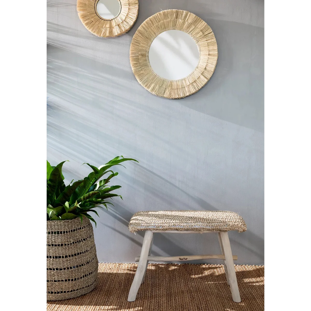 Miroirs ronds avec cadres en raffia tissé, parfaits pour une décoration naturelle
