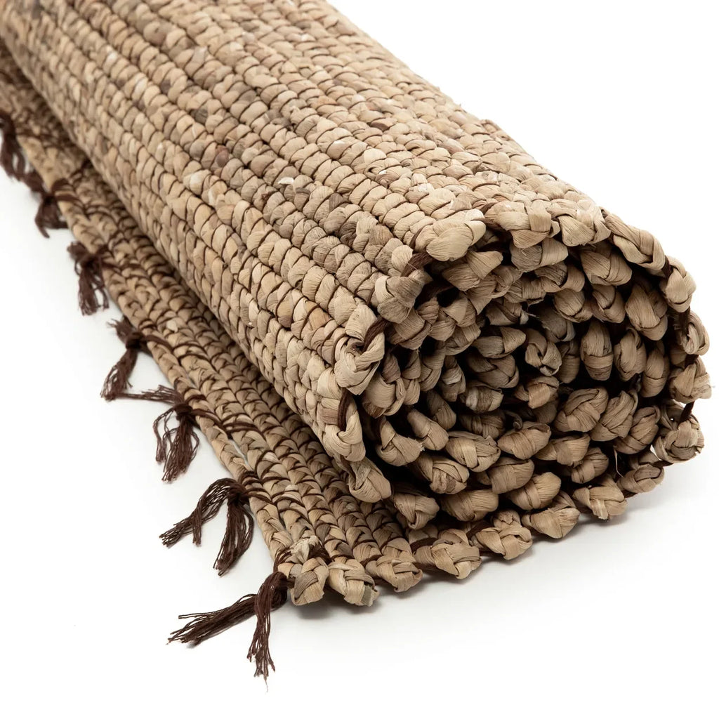 Tapis en jonc d’eau naturel brun tressé avec franges, dimensions 260x180 cm