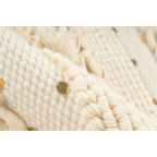 Tapis en laine écru à franges et motifs géométriques avec tissu en tricot crème et or