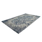 Tapis oriental rectangulaire bleu et écru avec motif abstrait vieilli, style distress