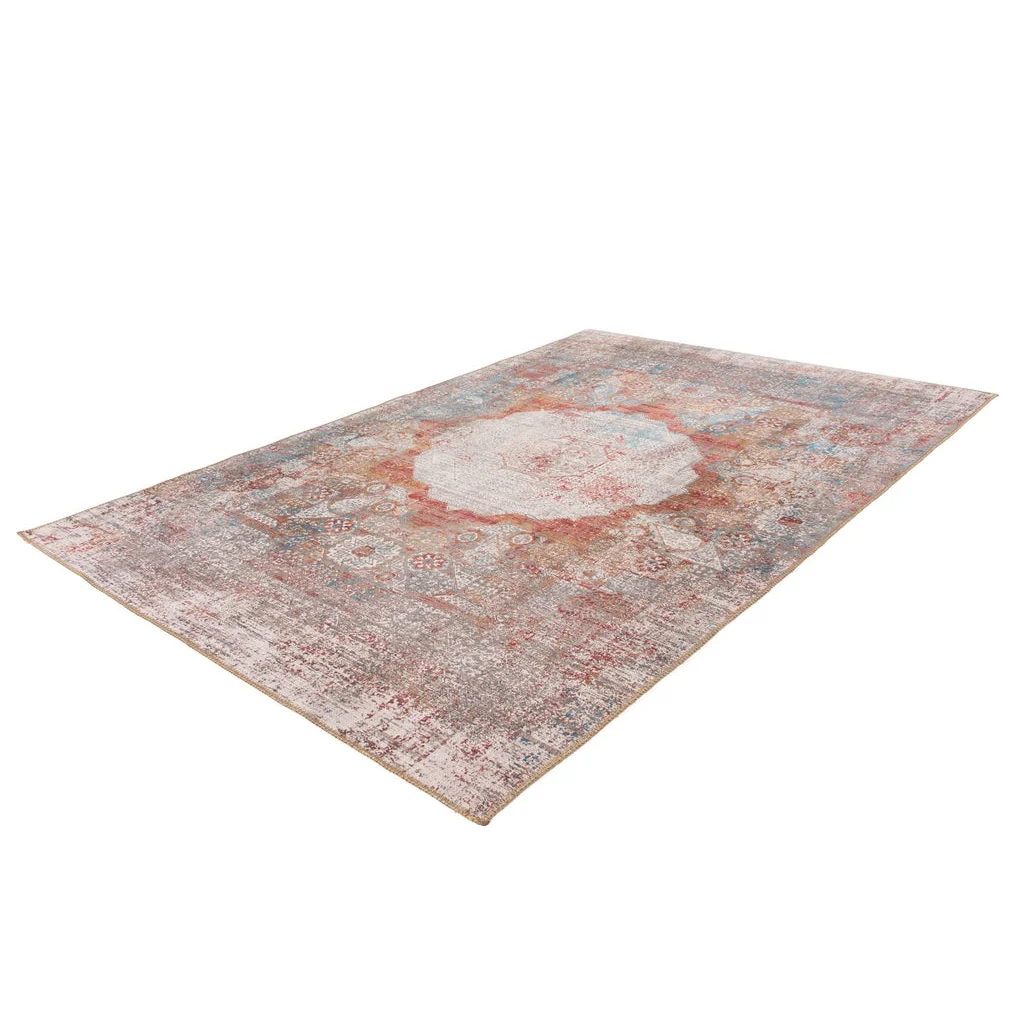Tapis orné et vieilli avec un médaillon central dans le produit Faye 100 Multi 190cm x 290cm