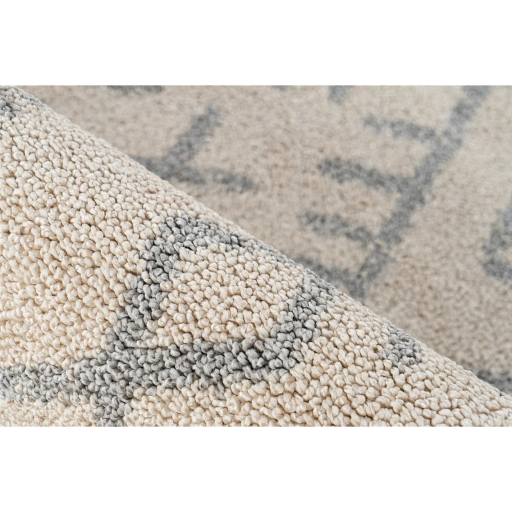 Tapis rectangulaire écru à motifs géométriques bouclés avec rouleaux en crème et gris