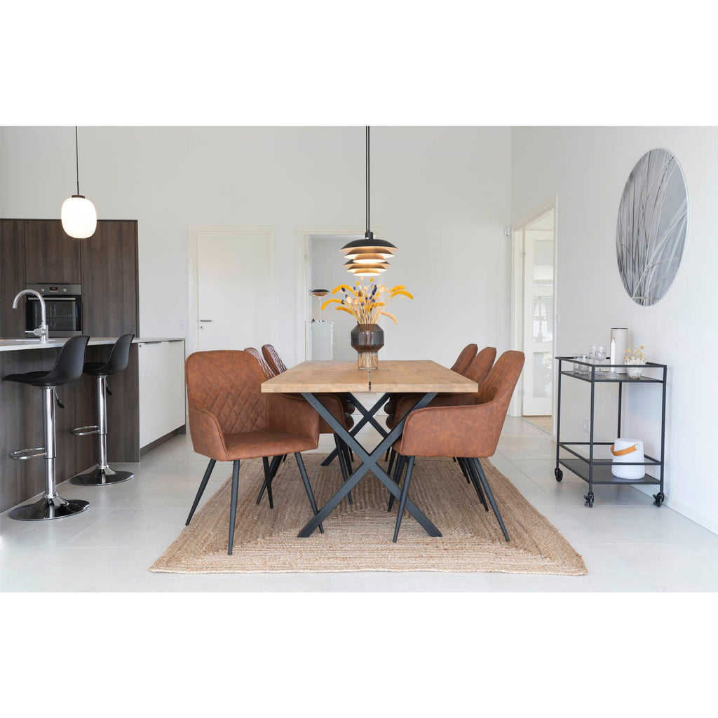 Chaise de salle à manger en cuir marron, pieds métal noir et dossier matelassé