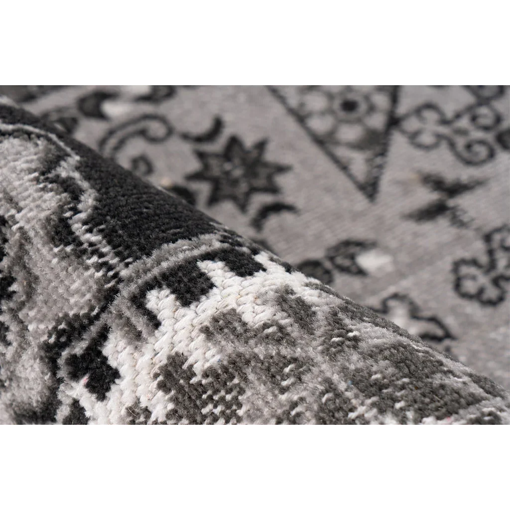Tapis gris et noir roulé avec motif pour le produit Ariya 400 Grau 120cm x 170cm