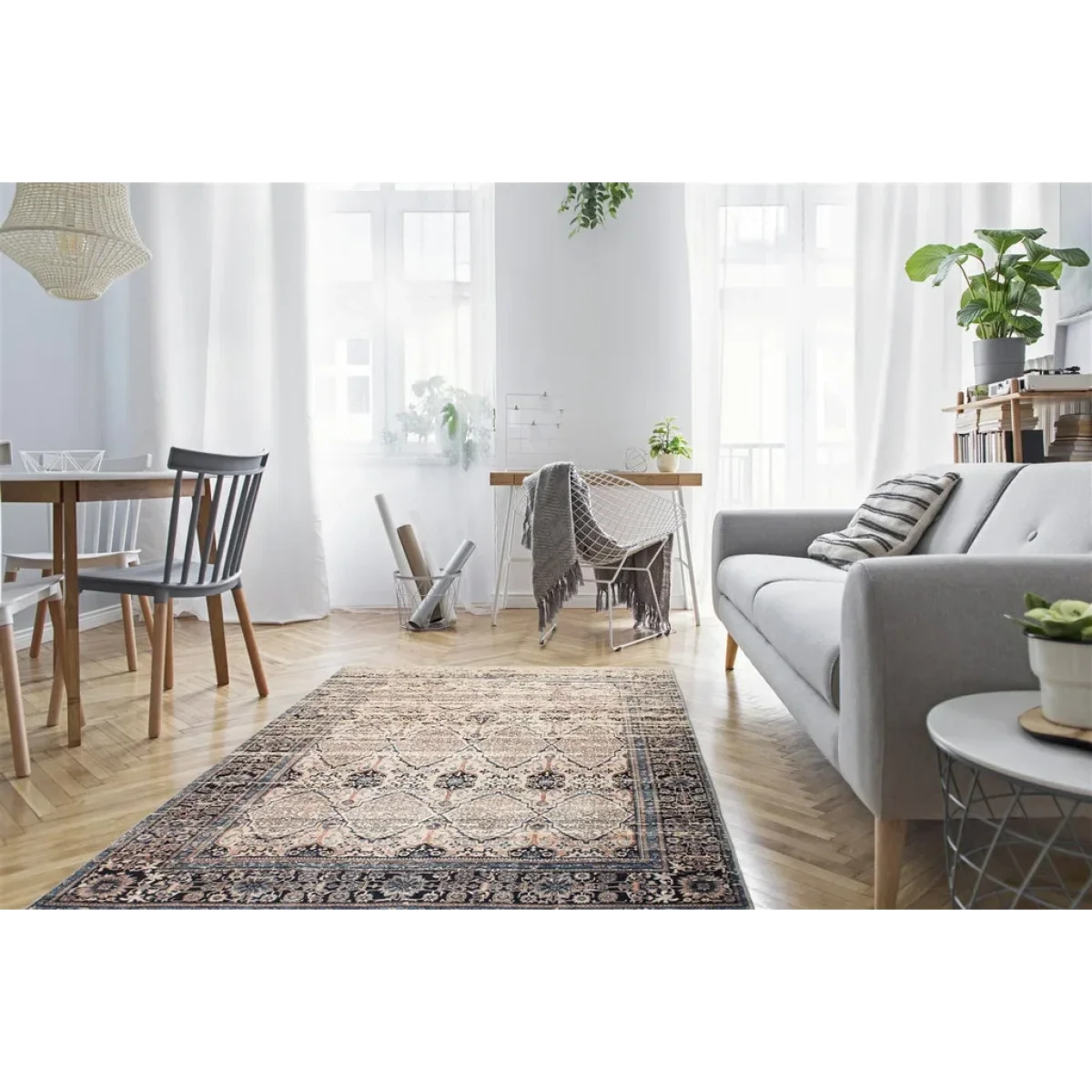 Tapis rectangulaire beige et bleu avec motif oriental traditionnel 80x150 cm