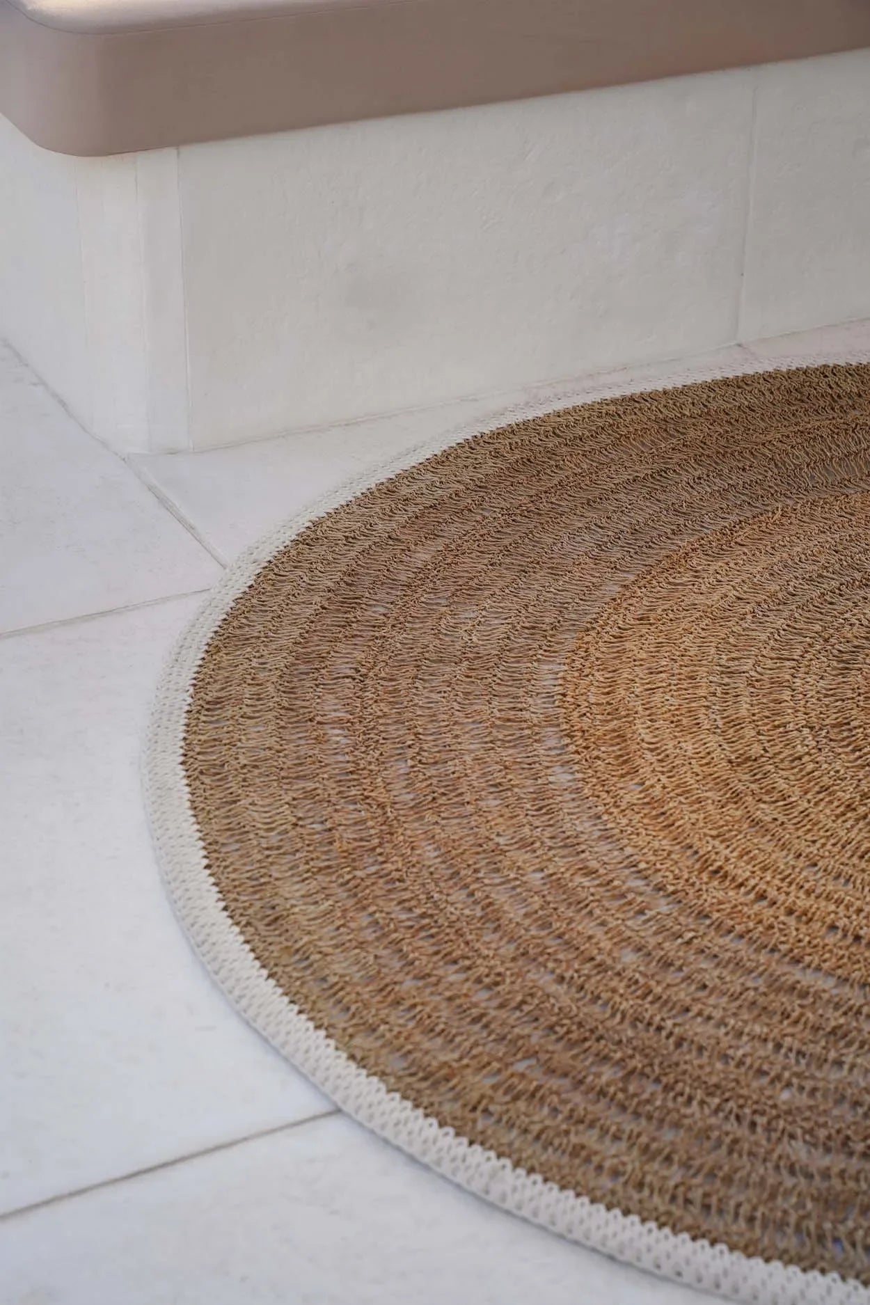 Tapis rond en jonc de mer et coton naturel 200 cm