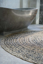 Tapis rond en jonc de mer et raphia noir naturel 100 cm