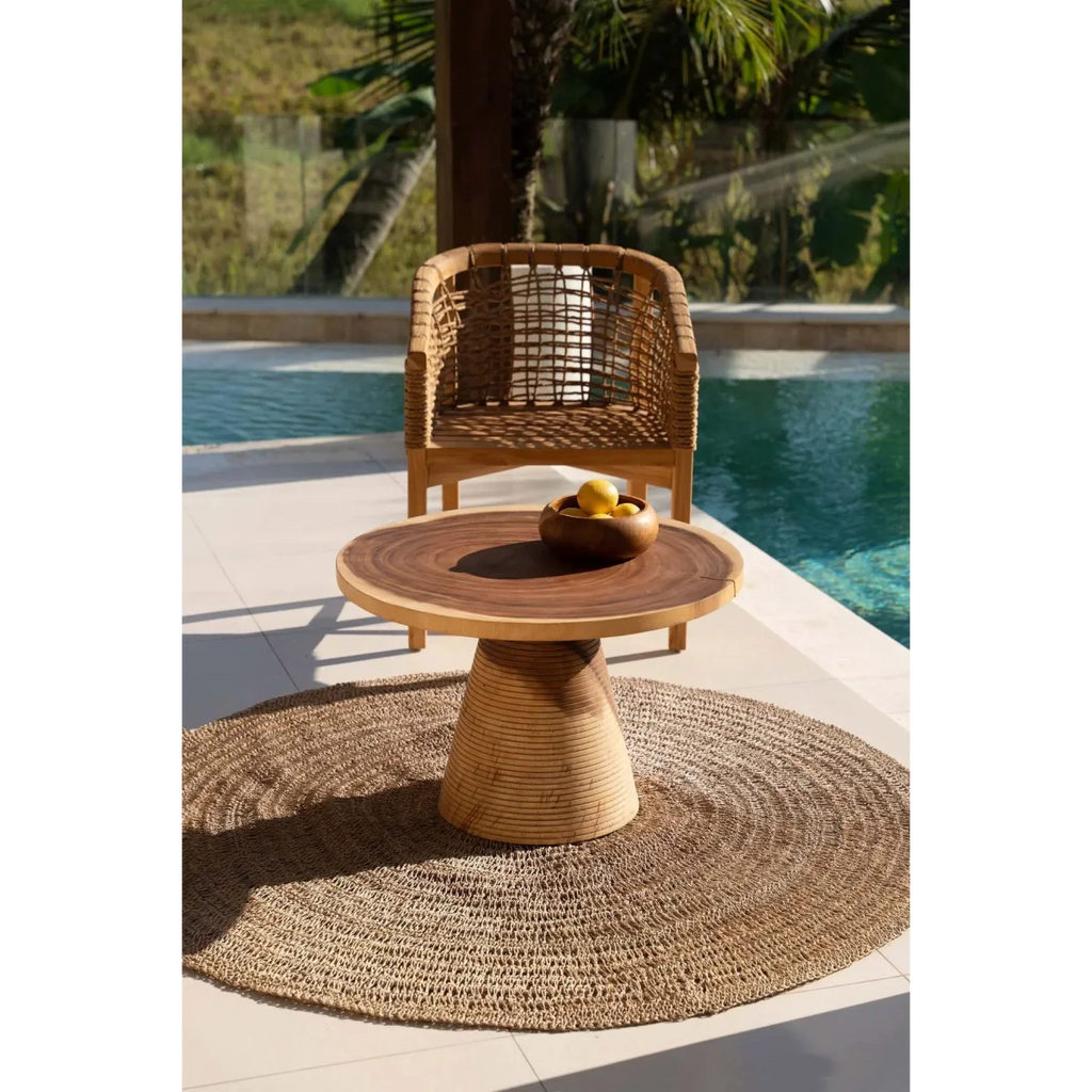 Table basse ronde en jonc de mer tressé avec base conique, diamètre 200 cm