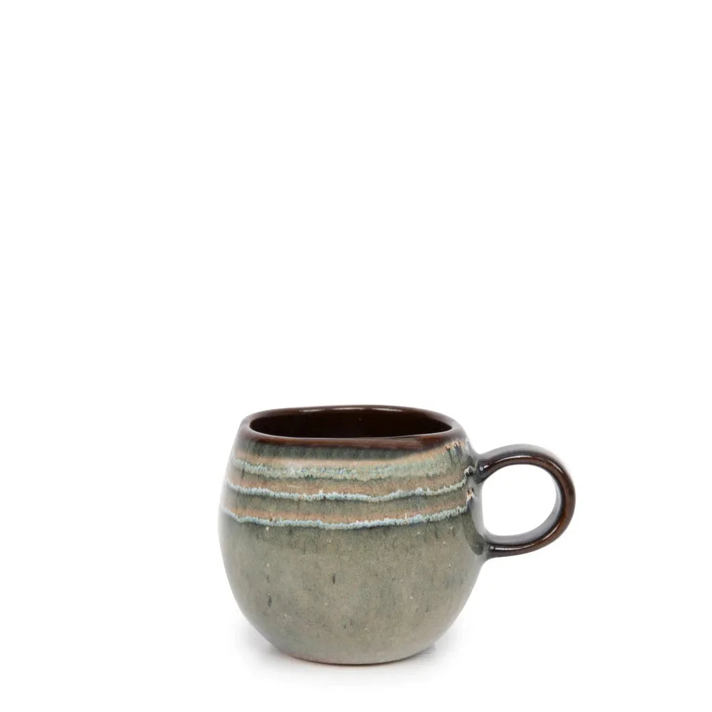 Tasse à espresso en céramique glacée dans l’ensemble La tasse à espresso Comporta S