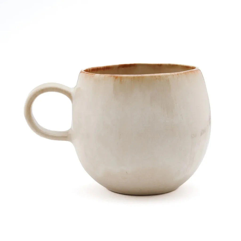 Tasse en céramique ronde pour café dans le lot La tasse Cascais L de 6