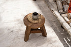 Tabouret en bois rustique avec mug coloré dans le lot de 6 Tasses en céramique