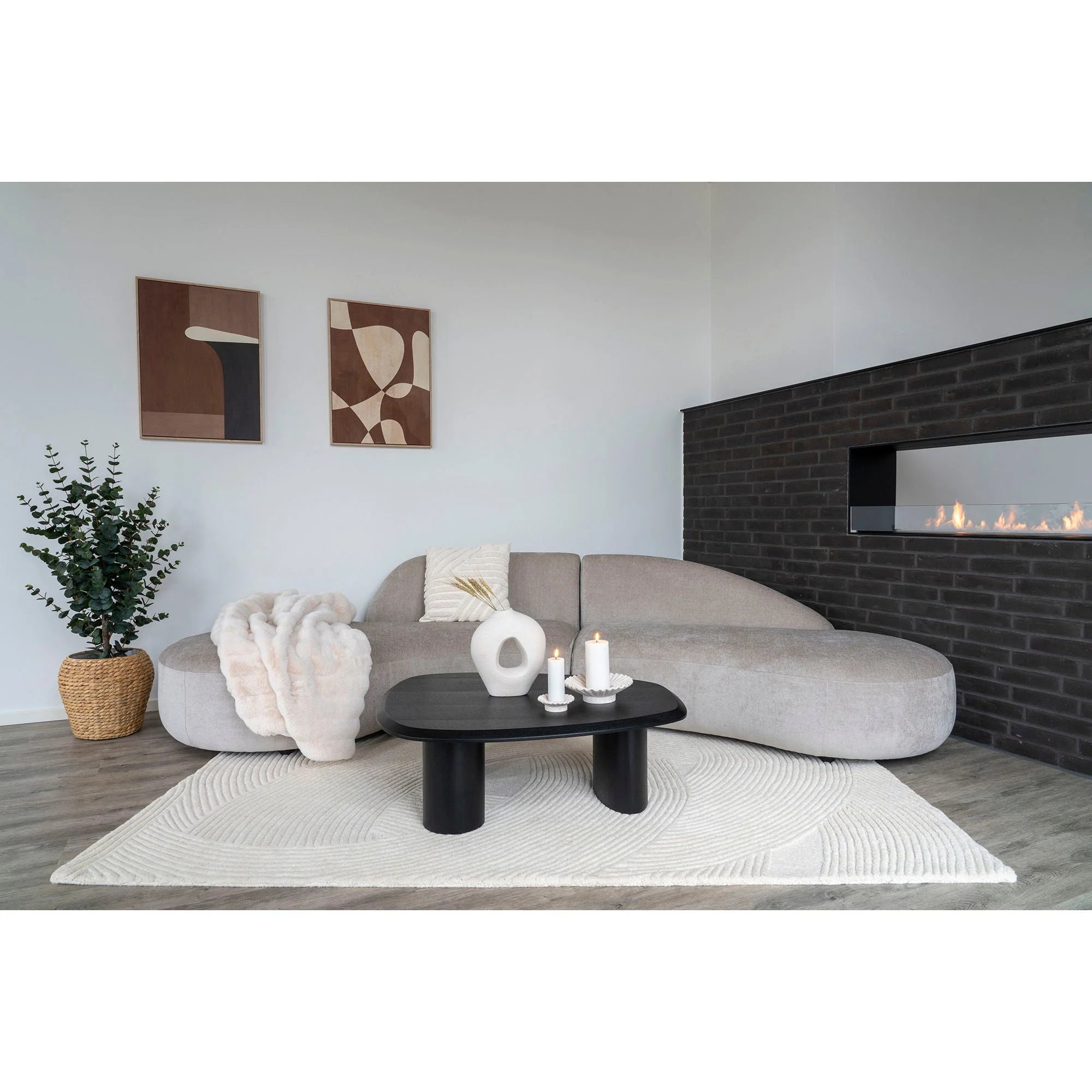Canapé gris courbé pour décoration intérieure moderne