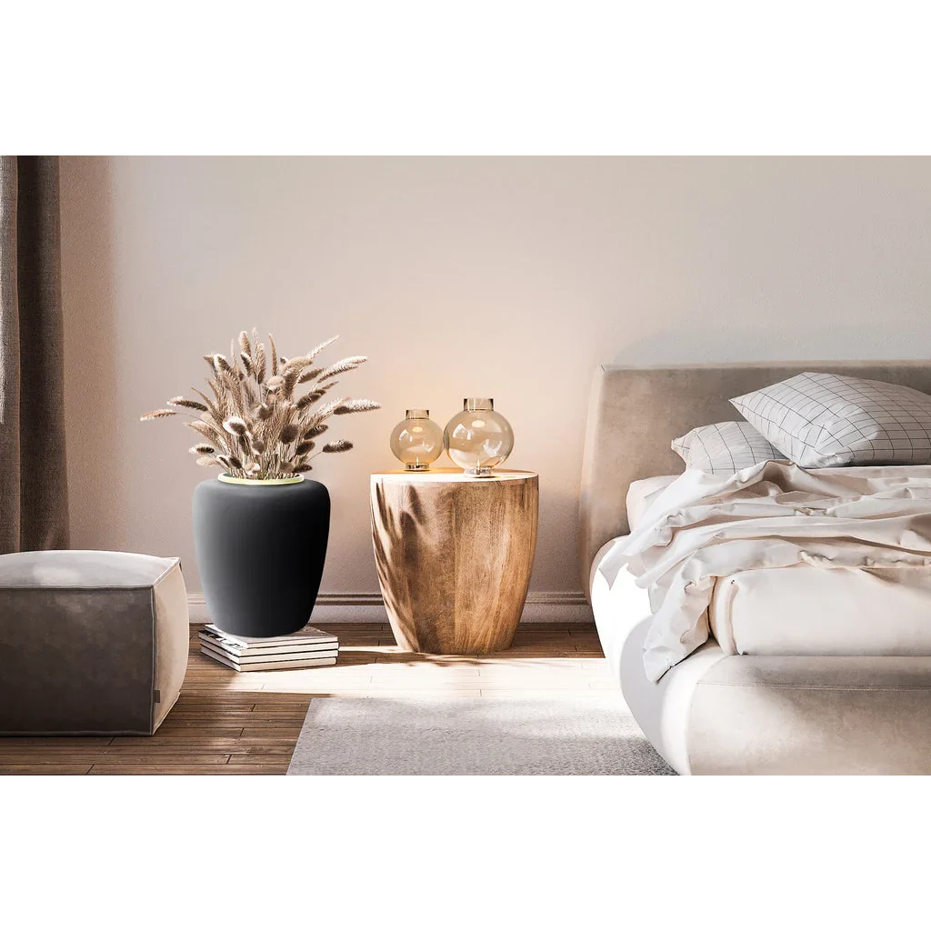 Vase Art Deco 2000 Schwarz Roségold avec pampas dans une chambre élégante