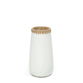 Vase décoratif en terre cuite blanc naturel avec bordure en raphia, hauteur 26 cm