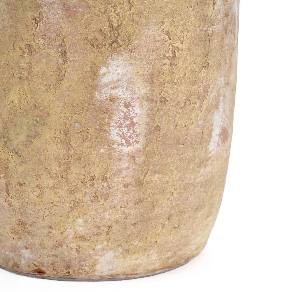 Vase décoratif en terre cuite patinée crème, forme jarre H30 cm