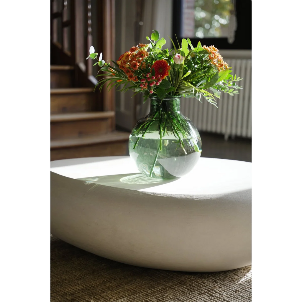 Vase ovale en verre recyclé vert effet dégradé – H23 cm