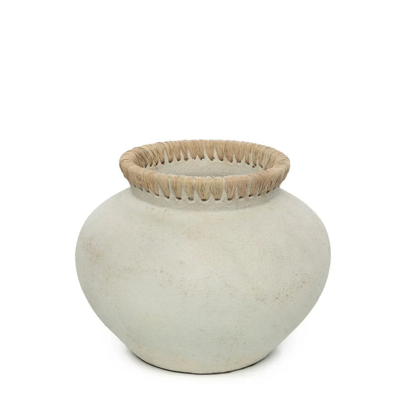 Vase rond en terre cuite finition pierre col en raphia beige naturel – H23 cm