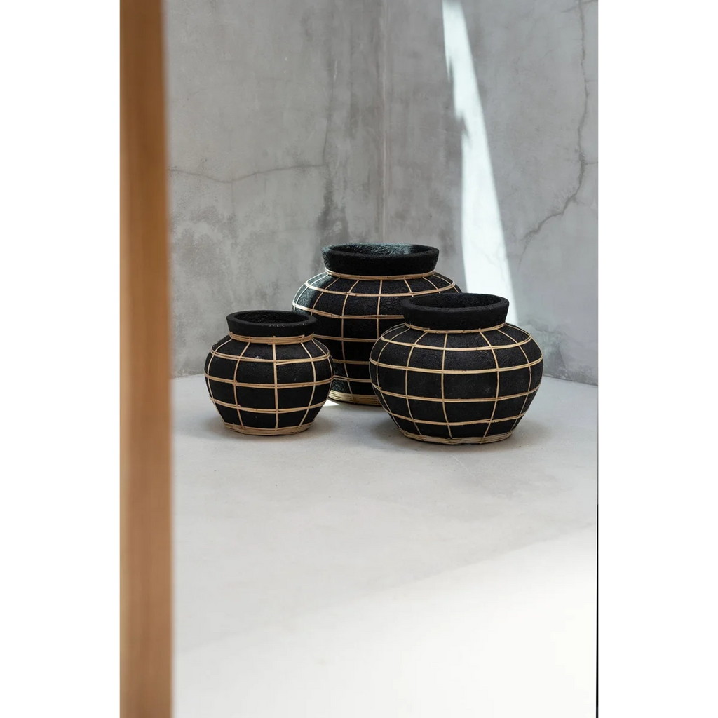 Vase rond en terre cuite et rotin noir naturel 33 cm