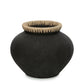 Vase Styly Noir Naturel en pot noir avec rebord tressé, décoration élégante