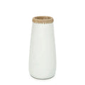 Vase en terracotta blanc naturel avec texture et détail raphia, 31 cm