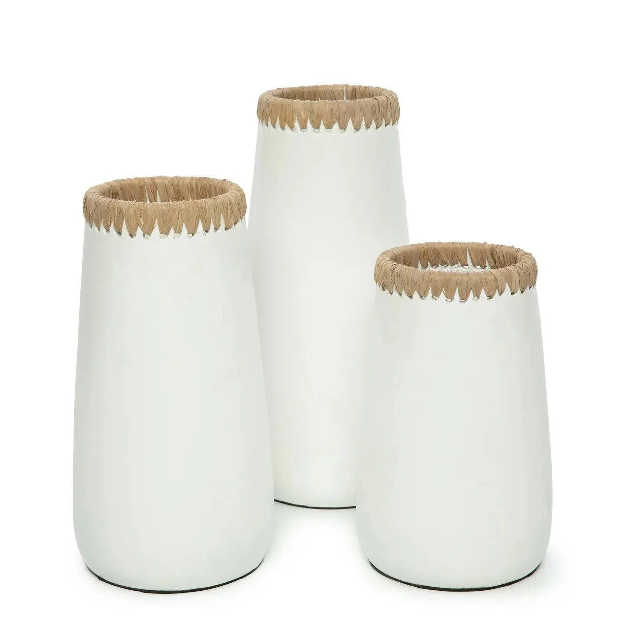 Vases en terre cuite blanc avec bords tressés en Raphia, volumineux et texturés