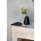 Vase en terre cuite noir fait main 13 cm x 6 cm