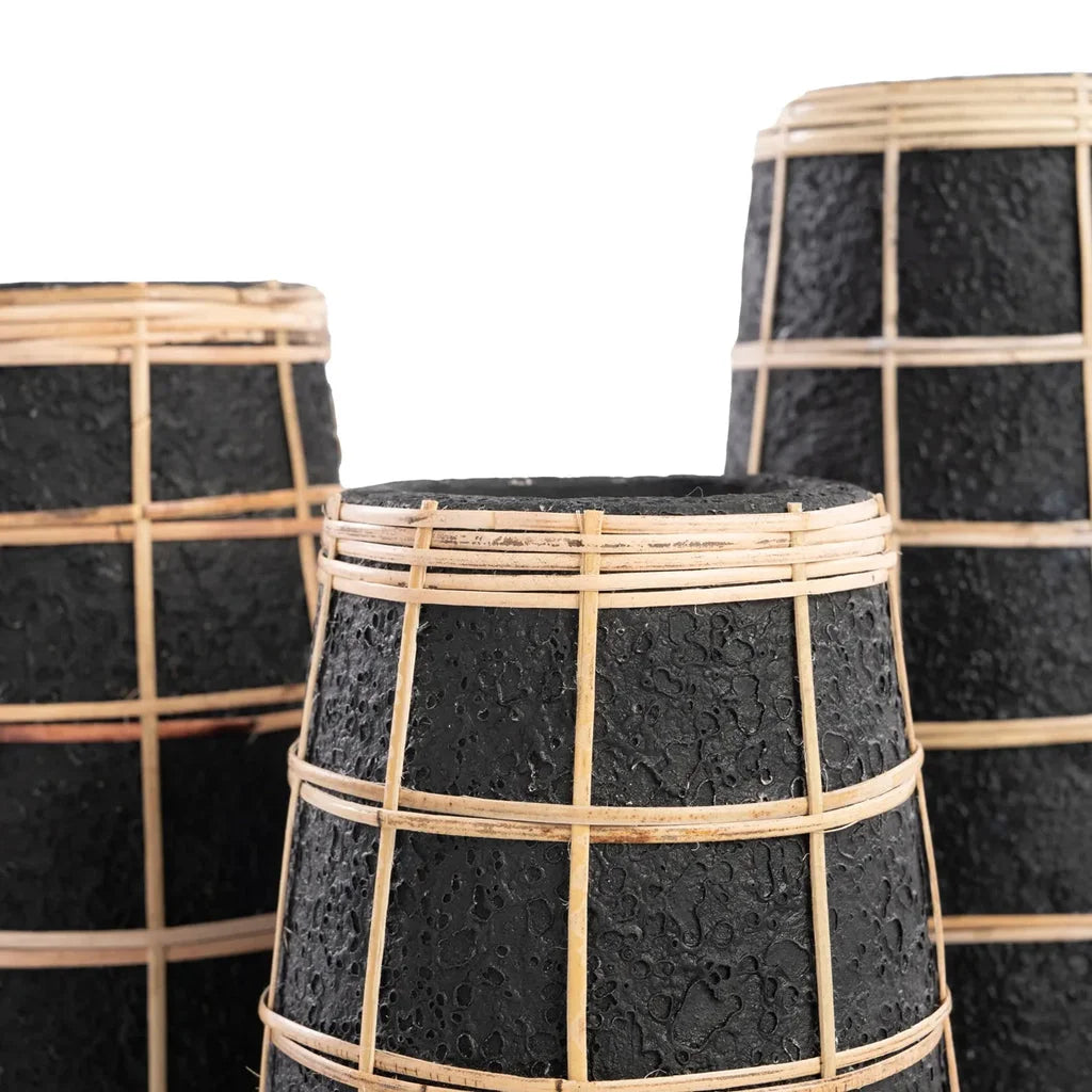 Vase en terre cuite et rotin noir naturel H31 cm