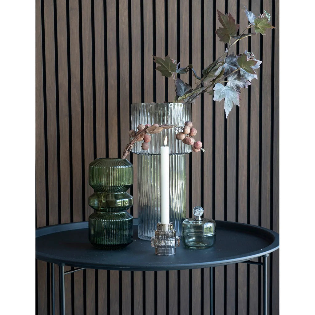 Arrangement de vases en verre soufflé transparent rond et bougie pour décoration intérieure
