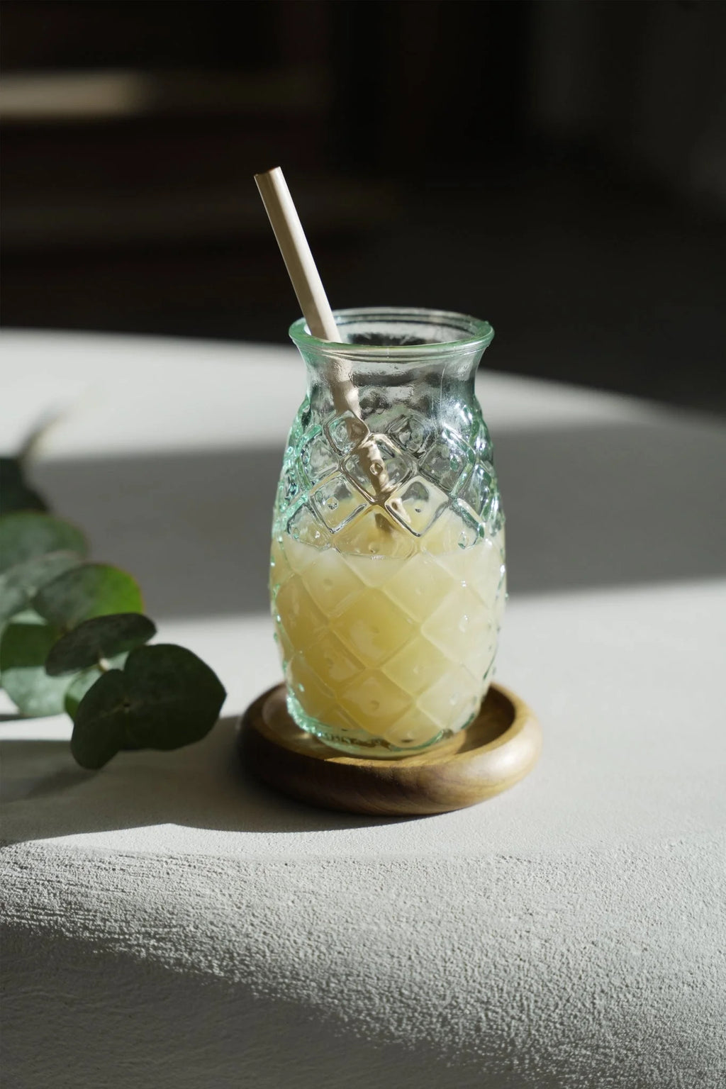 Verre à ananas en verre recyclé – Bleu profond – H15 cm