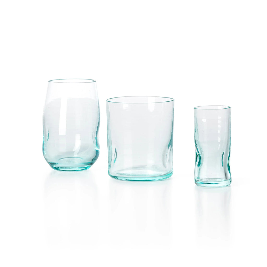 Verre à shot en verre recyclé naturel bleu ondulé texturé 9 cm