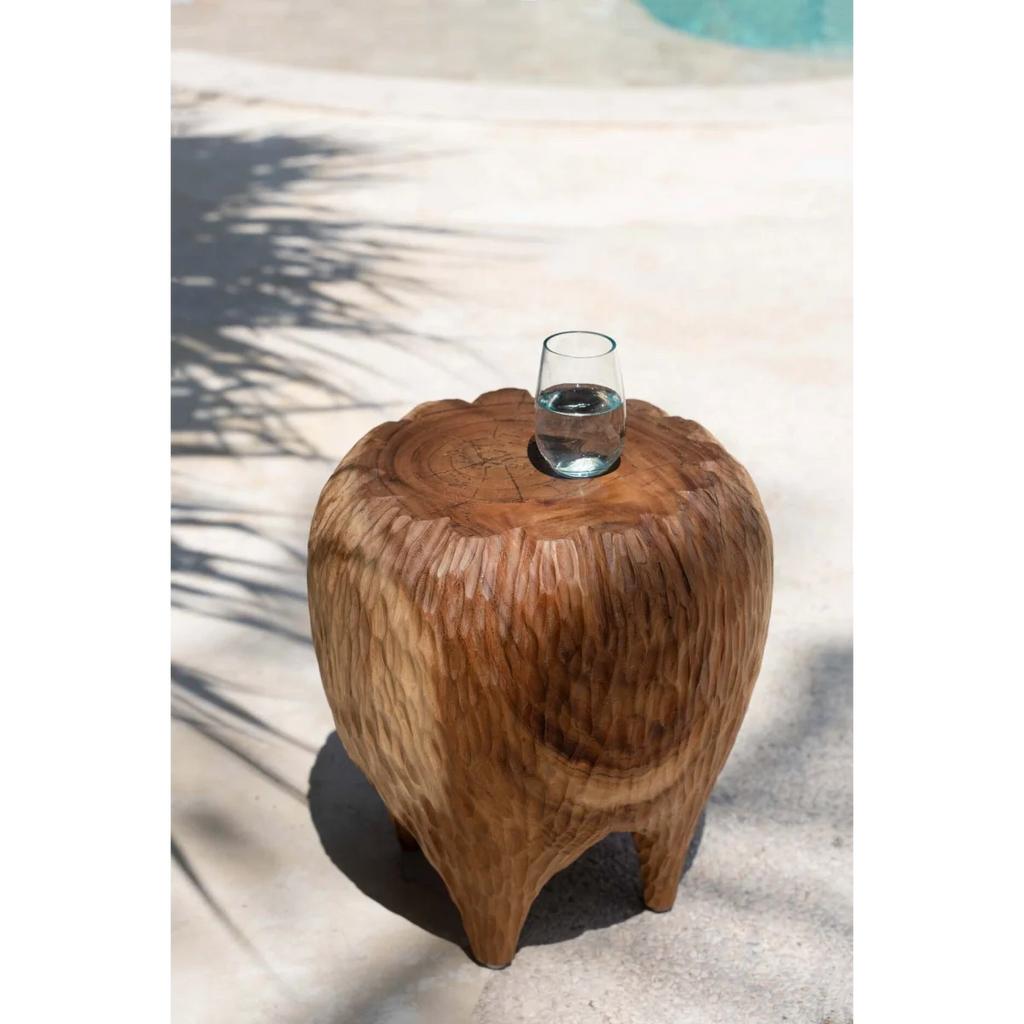 Table basse en teck forme organique grain naturel brun