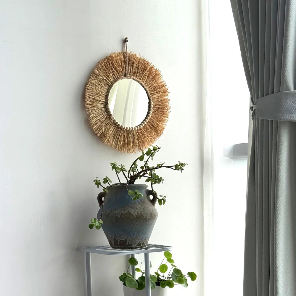 Vue de coté du miroir soleil raphia